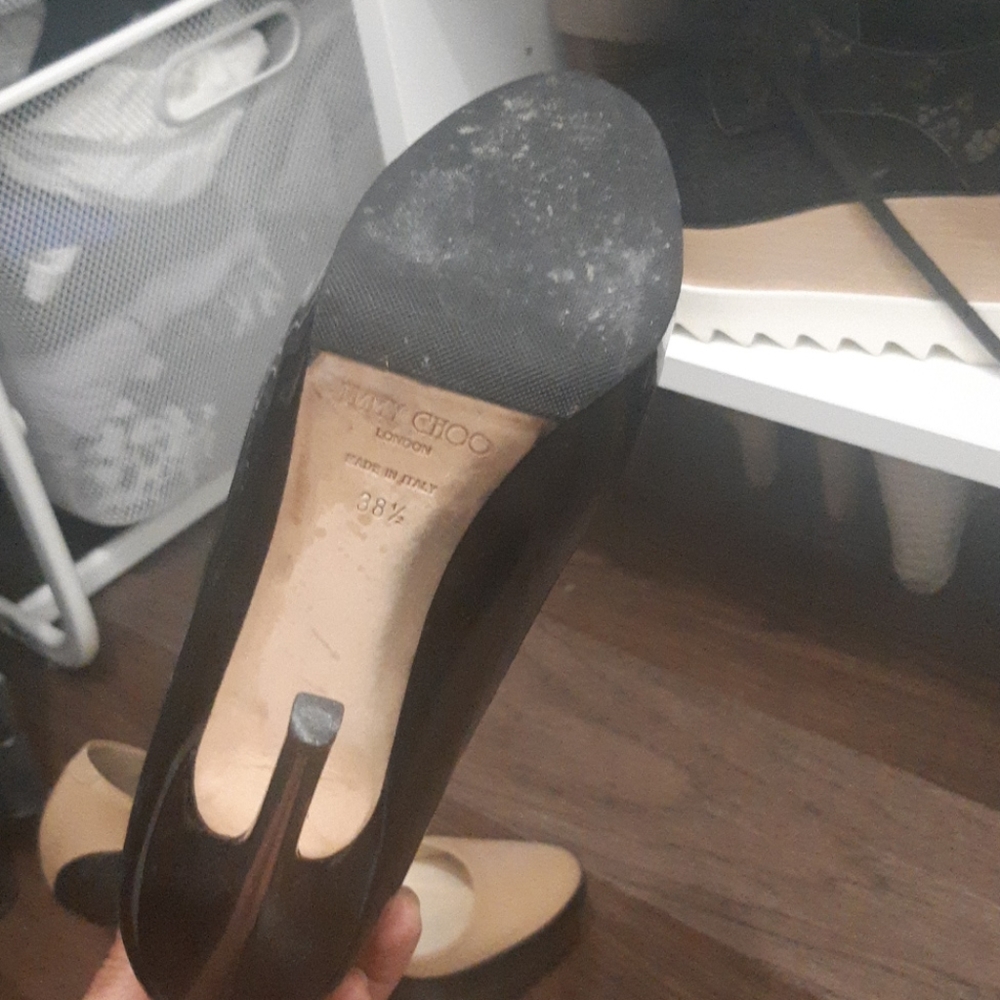 Shose - Picture 2 of 2